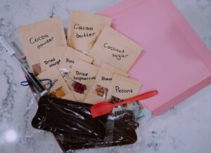 DIY HOMEMADE CHOCOLATE SET - Image 2