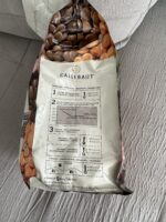CALLEBAUT CARAMEL CHOCOLATE CALLETS 31.1% - Image 4
