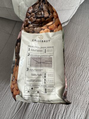 CALLEBAUT CARAMEL  CHOCOLATE CALLETS 31.1% - Image 4